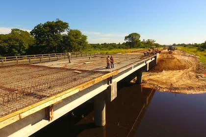 Un puente de la nueva autopista