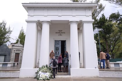 Un puñado de familiares y colegas del protagonista de La historia oficial participaron de la íntima ceremonia