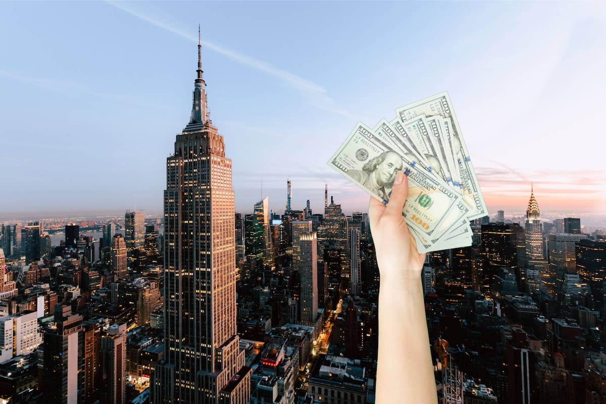 Un reciente estudio reveló lo que debe ganar una persona para vivir cómodamente en Nueva York
