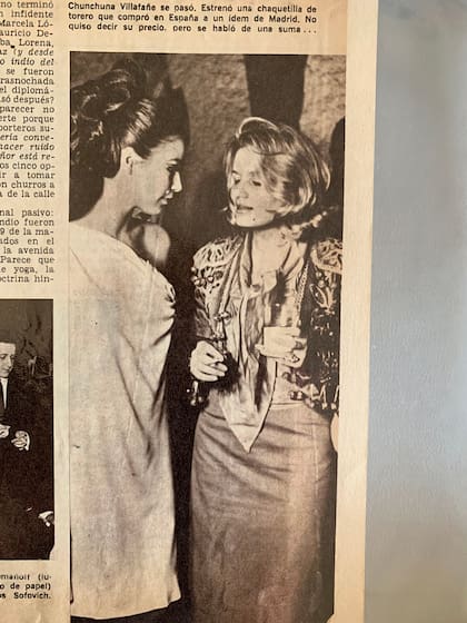 UN recorte de revista. Es el único registro que conserva Chunchuna Villafañe de aquella fiesta fundacional para A.M.A. en Mau Mau