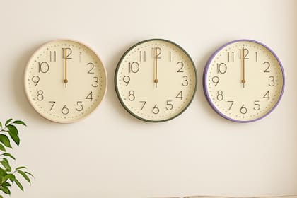 Un reloj detenido simboliza una energía estancada