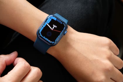 Un reloj inteligente es una buena alternativa de regalo para las madres de Capricornio