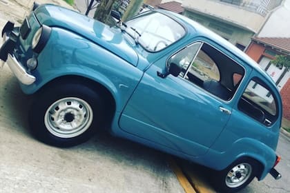 Un restaurador puso en venta un Fiat600 S de 1982 con una insólita descripción que se volvió viral en las redes sociales