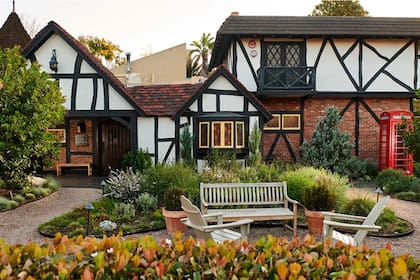 Un restaurante con un aire medieval se asocia con la fuente de inspiración de Walt Disney, por ser el lugar en el que solía desayunar (Variety)