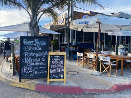 Un restaurante de Manantiales, con ofertas gastronómicas para los turistas