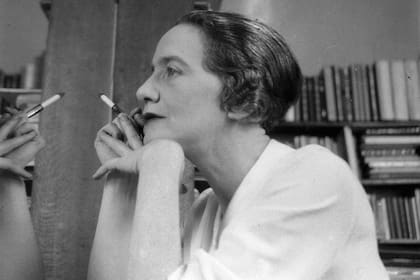 Un retrato suyo de perfil. La artista pasó parte de su juventud en Francia, donde fue reconocida por sus obras, que llegó a exhibir en el Salón de París de 1925.