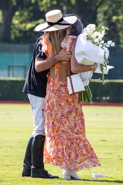Un romántico momento de la pareja, que el próximo mes cumplirá nueve años de casada. “Siento una admiración infinita por mi marido, la tenía desde antes, y esto fortalece nuestro amor y nuestra vida juntos!”, le dijo Isabelle a ¡HOLA! Argentina.