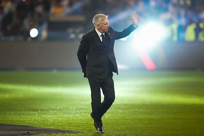 Un saludo de Carlo Ancelotti, que nunca pierde la templanza