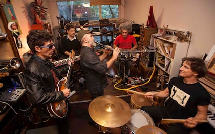 Un seleccionado de músicos que improvisa a partir del funk, la electrónica y los folklores del mundo
