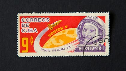 Un sello cubano conmemoró el histórico viaje espacial de Bykovsky.