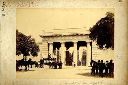 Un sepelio en la Recoleta, circa 1900