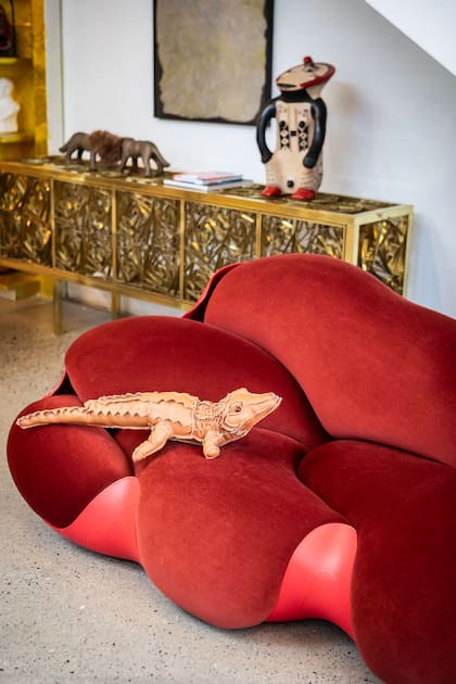 Un sillón que lleva el sello particular del creativo Humberto Campana