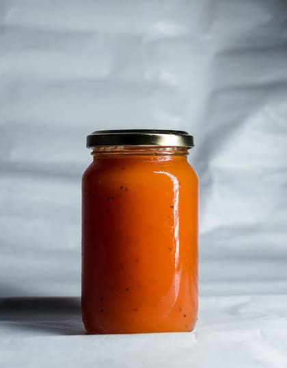 Un simple frasco de salsa de tomate puede ser un difícil enemigo a vencer