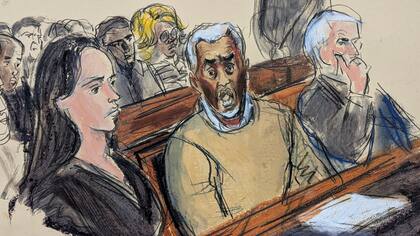 Un sketch judicial de Diddy Combs flanqueado por sus abogados, Teny Geragos (izquierda) y Brian Steel (derecha), el 2 de julio de 2025 en la corte federal de Manhattan, Nueva York
