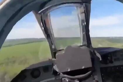 Un piloto ruso capturó el instante en que su avión caza es alcanzado por un misil y explota en llamas