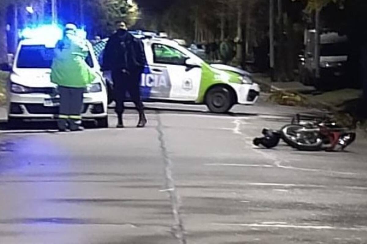 Un subcomisario de la División Auxiliares de Seguridad y Defensa de la PFA abatió a balazos a uno de los dos motochorros que intentaron asaltarlo, en Boulevard de los Italianos y Teniente Coronel Lafuente, en Villa Domínico, partido de Avellaneda.