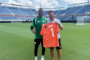 Quiso llegar al fútbol elite, chocó con la realidad, pero supo reescribirla