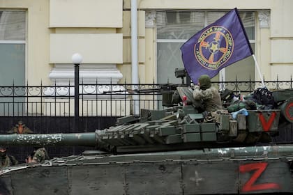 Un tanque del grupo Wagner en las calles de Rostov