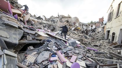 Un terremoto de 6 grados sacudió el centro de Italia