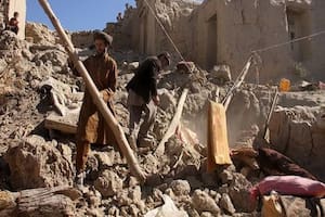 Un terremoto en Afganistán causa la muerte de al menos 900 personas y cientos de heridos