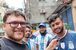 Así vive un youtuber argentino el Mundial en Bangladesh: “Es una locura”