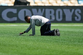 Siguen recortando césped del Maracaná antes del Cowboys-Ravens; Río se alista para la NFL
