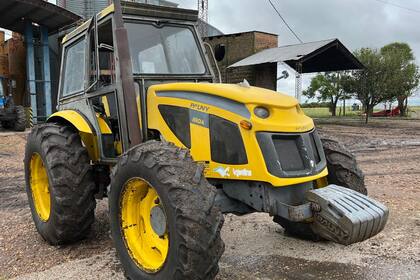 Un tractor Pauny que se subastará