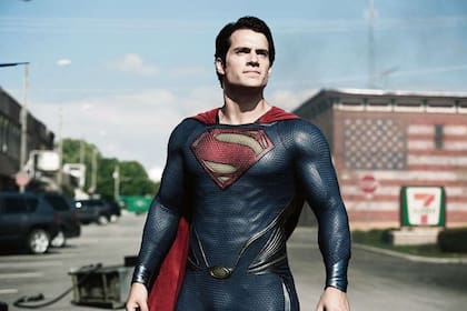 Henry Cavill, el actor que encarna al superhéroe desde 2013, podría dejar el famoso personaje por problemas con el estudio