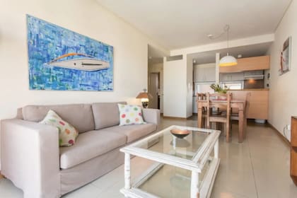 Un tres ambientes que se ofrece por Airbnb en el barrio de Caballito