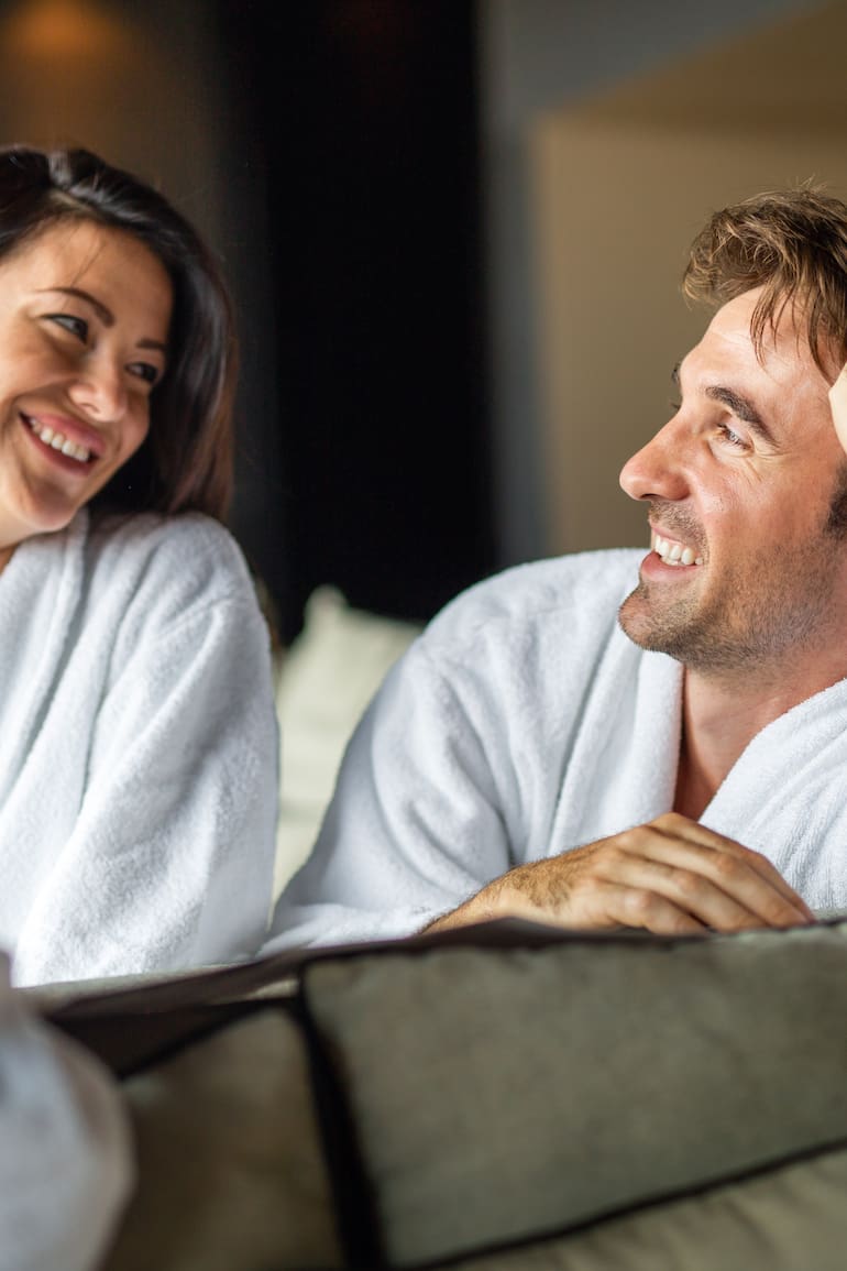 Un trío inseparable: cuando la amistad, los negocios y el amor confunden los límites las relaciones se complican