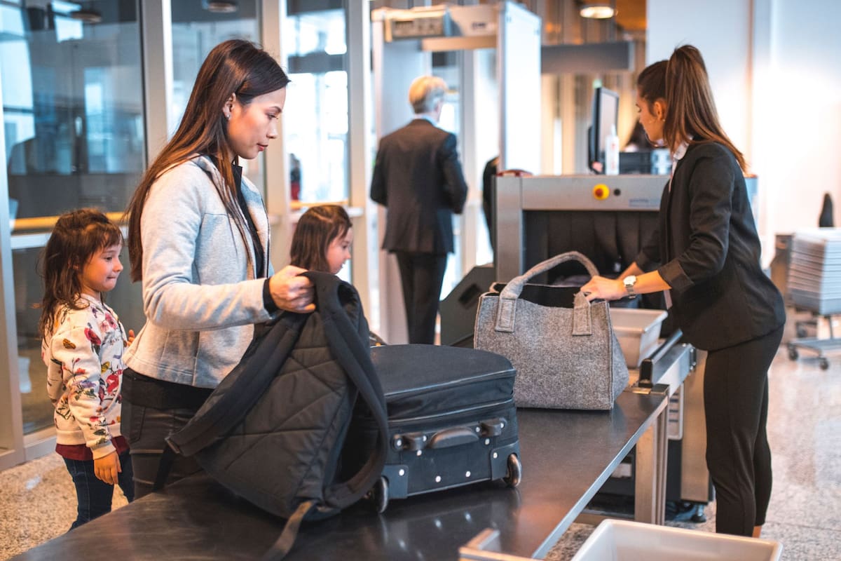 Un turista fue detenido en el Aeropuerto Metropolitano de Detroit luego de que los agentes de la CBP descubrieran que quería ingresar carne de murciélago