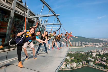 Un turista murió cuando saltaba de la Torre de Macao