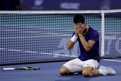 Un usuario de Twitter se tatuó mal el nombre del tenista español Carlos Alcaraz