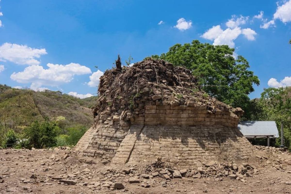 Un vecino de Tecacahuaco, en México, halló una construcción arqueológica en el lugar donde pensaba ampliar su propiedad