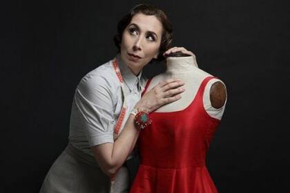 Un vestido icónico será el puntapié para esta obra sobre el mundo de las cancionistas argentinas de los años 30