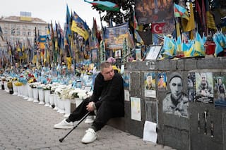 Misiles y drones rusos atacan Kiev por la noche, dejan un muerto y 8 heridos