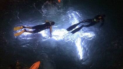 Un Vía Crucis submarino, único en el mundo, se realizó en Puerto Madryn