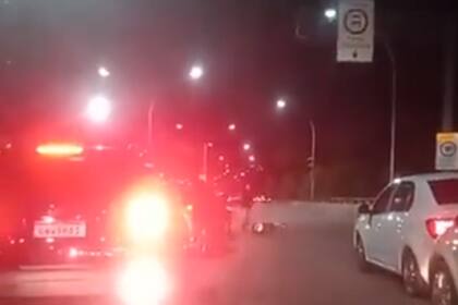 Un video capta la ejecución de un suboficial de la Marina de Brasil en un asalto en Río de Janeiro