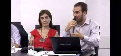 Un video de Guzmán hablando hace unos años -antes de ser ministro- de los problemas que genera atrasar al dólar que se volvió viral semanas atrás.