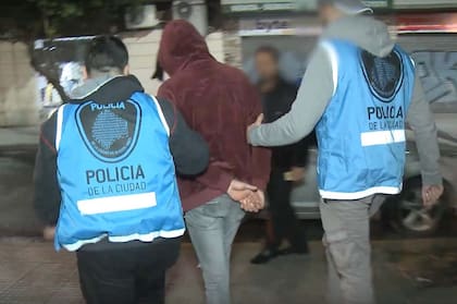 El sospechoso fue detenido por personal de la Policía de la Ciudad
