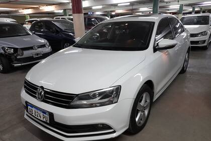 Un Volkswagen Vento, otro de los modelos ofertados por una de las empresas