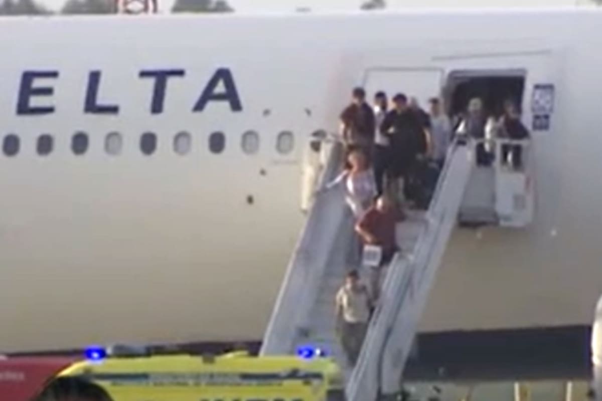 Un vuelo con 296 pasajeros a bordo aterrizó de emergencia en Portugal por presencia de humo en la cabina