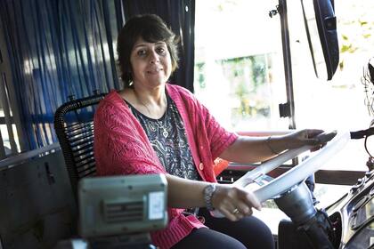 Una acción judicial iniciada por Érica Borda contribuirá a ampliar el 3,2% de presencia femenina entre los choferes de colectivo