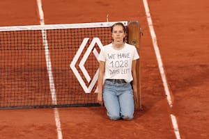 Una activista interrumpió el partido de Ruud y Cilic en Roland Garros