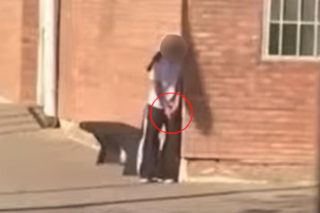 Detuvieron al celador del colegio de la adolescente que se atrincheró: lo denunciaron por abuso sexual