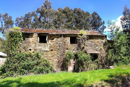 Una aldea de 15.000 metros cuadrados al norte de España, a tan solo media hora en auto del mar