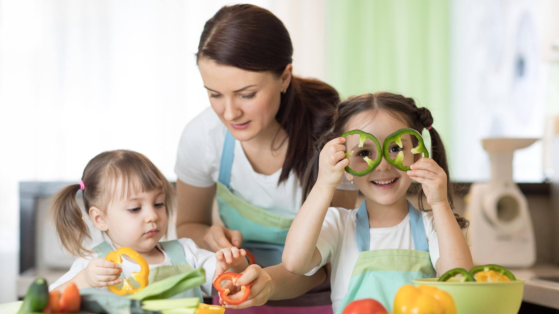Una alimentación consciente es clave para el buen desarrollo de los niños que pasan muchas horas fuera del hogar