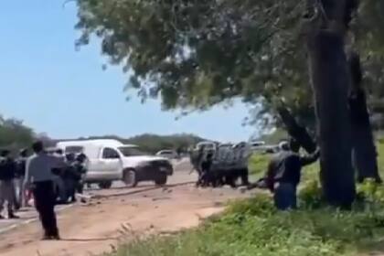 Una ambulancia atropelló a 15 policías durante una manifestación en Formosa