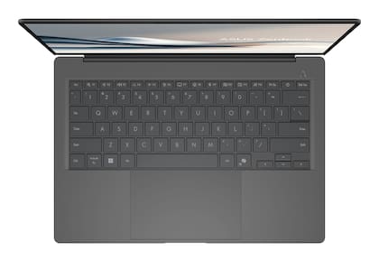 Una Asus Zenbook A14, con pantalla de 14 pulgadas, chip Snapdragon X y 980 gramos de peso