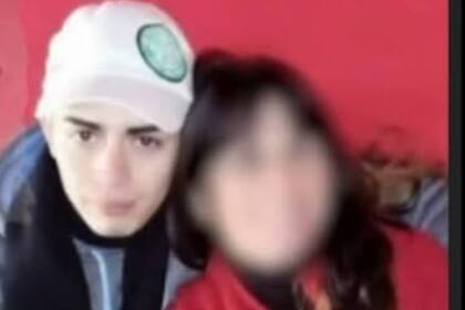 Una bala perdida terminó con la vida de un joven en un funeral.